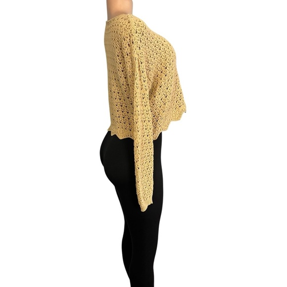 House of Harlow 1960 Tan Crochet Scalloped Knit Sweater - Picture 3 of 8